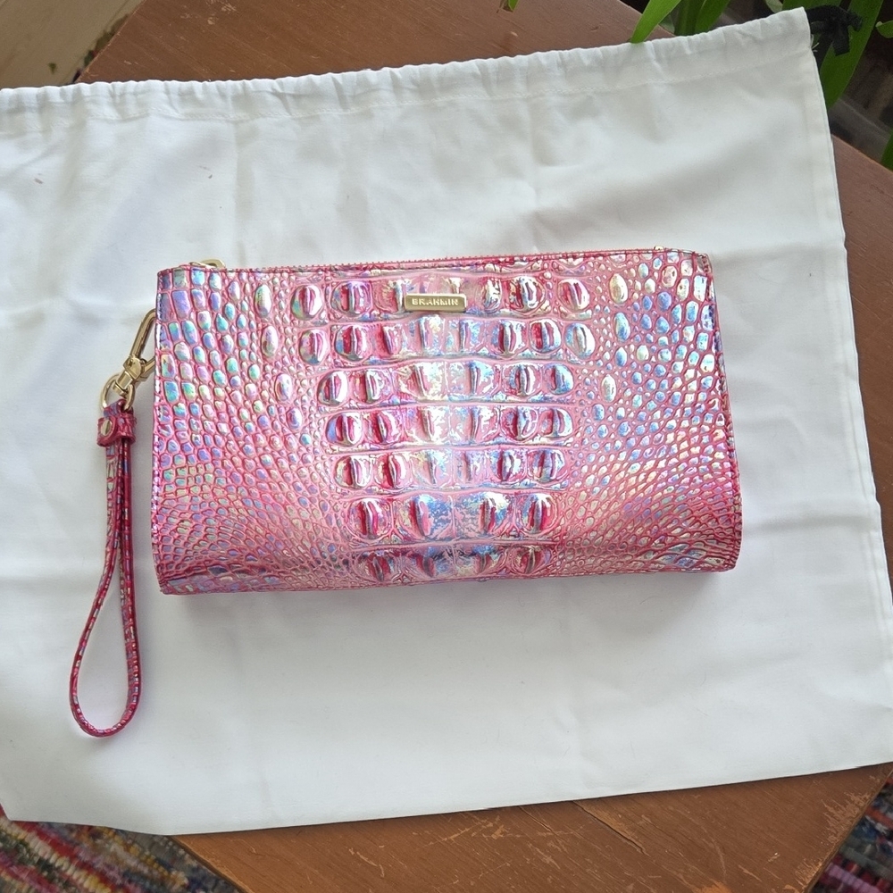 Brahmin Daisy Wristlet in Magenta Wonderland Melbourne Croc-Embossed Leather - Picture 4 of 16